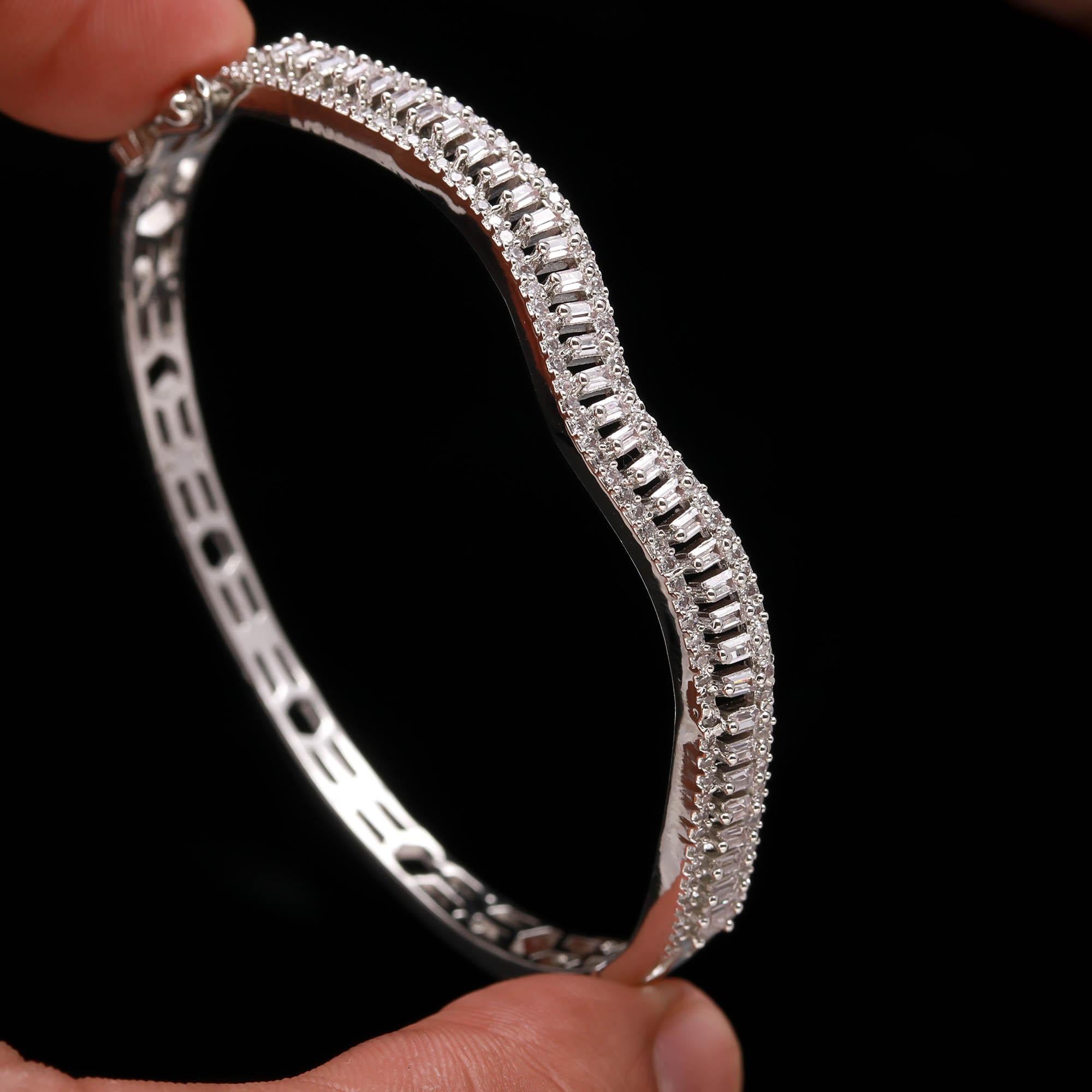 The Ice Cascade - Teardrop AD Kada