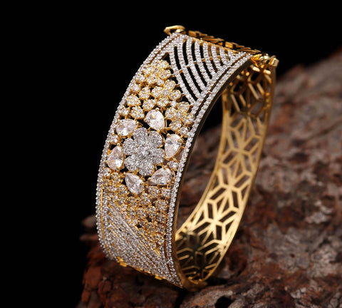 Luxury Diamond Gold Bracelet for Women
